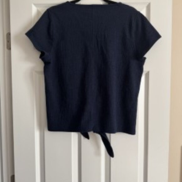J. Crew Short Sleeve Tie Front Top L - Picture 2 of 3